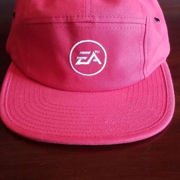 EA Sports 5 panel Hat - Picture 2 of 3